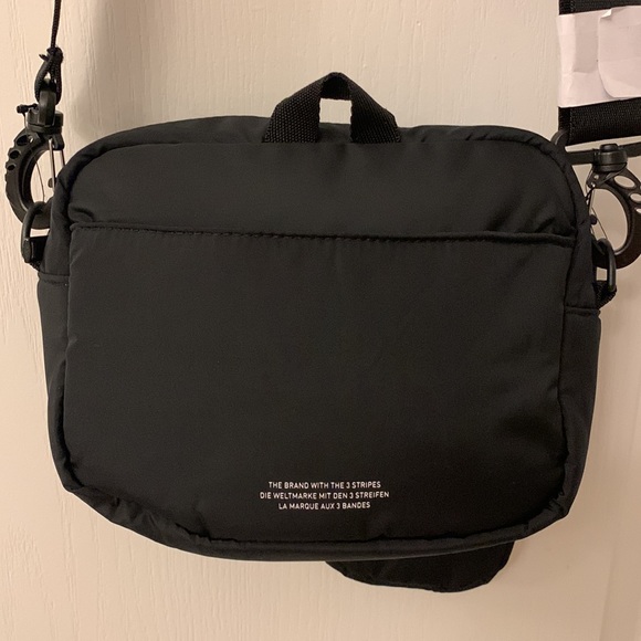Adidas Puffy Crossbody Bag with Free Matching Wallet!! - Picture 16 of 17